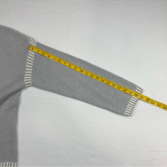 Dokotoo Gray Crewneck oversized Sweater with White Stripe Trim Women’s Medium - Picture 9 of 10